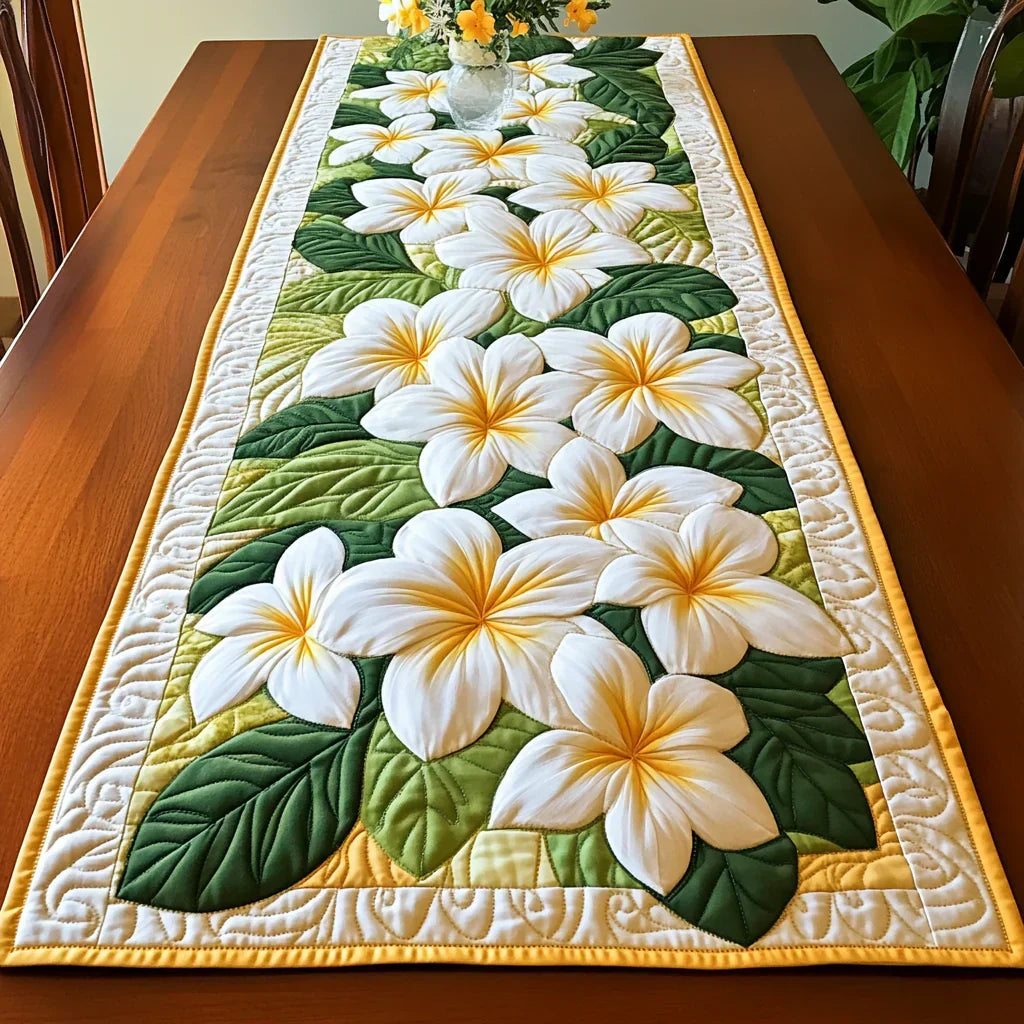 Quilted Tafelkleed - Frangipanier Bloemen
